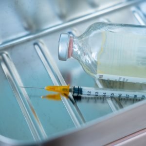 Eutanásia: morte de ator francês e leis no Brasil e no mundo