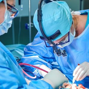 Japão realiza primeira cirurgia cardíaca com células-tronco