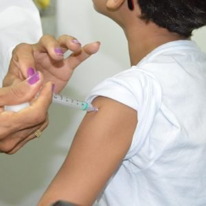 SUS amplia vacinação contra pneumonia para idosos acima de 85 anos