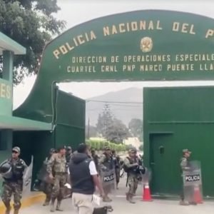 Peru declara estado de emergência em cinco presídios de alta segurança