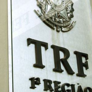 Desembargador mantém cobrança de imposto de exportação de petróleo