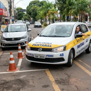 Detran-MT reformula exame prático de direção e fixa prazo de 3 minutos para baliza da categoria B