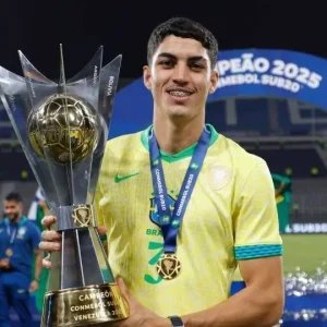 Zagueiro relata surpresa com primeira convocação para Seleção: “Em choque”