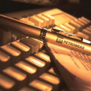 Petrobras fecha acordo de cooperação na área de petróleo em Moçambique
