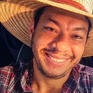 Homem é morto a tiros em evento por dupla contratada por facção em MT