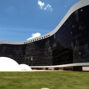 Presidente do TSE diz que 90% das urnas estão prontas para as eleições