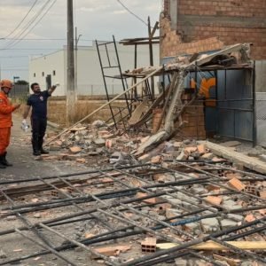 Idoso morre soterrado e outra pessoa fica ferida após desabamento em MT