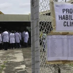 Revalida 2026/2: prazo de envio de diploma médico termina dia 19