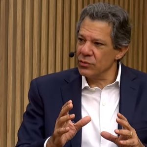 Haddad critica “ganância” da Faria Lima e diz que vai frear privatizações