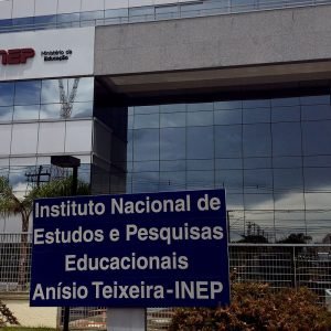 Cartões de inscrição no Enamed e Revalida estão disponíveis