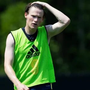 Scott McTominay passa por cirurgia bem-sucedida e desfalca Napoli