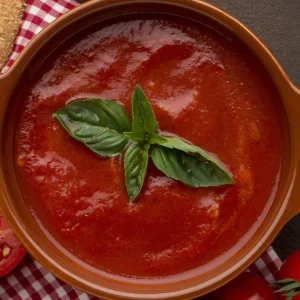 Chefs europeus recomendam bicarbonato em vez de açúcar para corrigir acidez do molho de tomate
