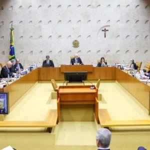 Waack: STF mergulha em crise que arrasta o país e a política