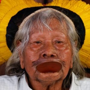 Cacique Raoni, de 94 anos, recebe cuidados paliativos em Mato Grosso