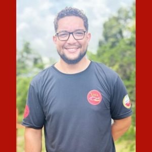 Entregador morto após ser atingido por carro de luxo em Cuiabá trabalhava em 2 empregos para pagar moto: 'era o sonho dele'
