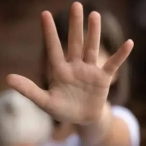 Homem preso em MT suspeito de dar bebida e abusar de adolescente