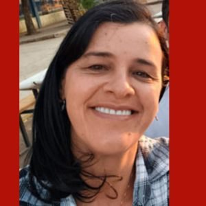 Mãe morre após deixar filha em ponto de ônibus e capotar carro em MT