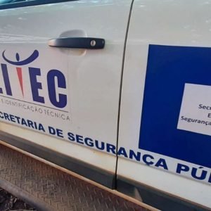 Motorista morre ao tombar caminhão em reservatório de água em MT
