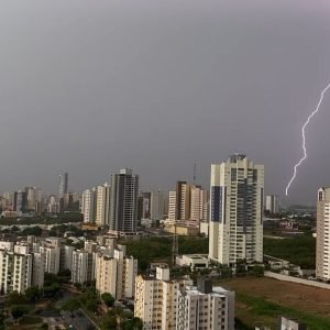 MT tem previsão de chuva e trovoadas neste domingo (6)