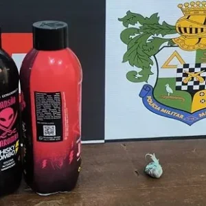 Adolescentes são flagrados com whisky e maconha dentro de escola
