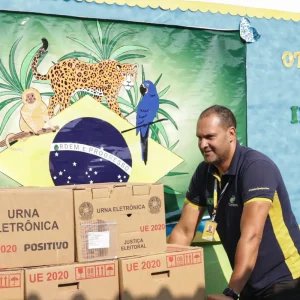 Solicitou voto em trânsito? Saiba como verificar onde votar