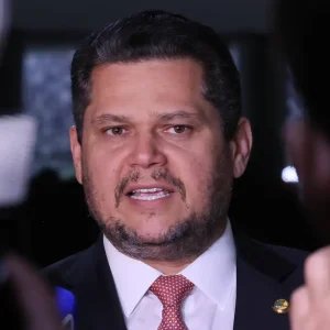 Alcolumbre marca votação da PEC da segurança pública para terça-feira