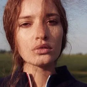 Giane Alves, modelo descoberta em posto de gasolina, morre aos 32 anos