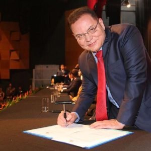 Botelho vê crescimento de Natasha e Fagundes fora do 2º turno