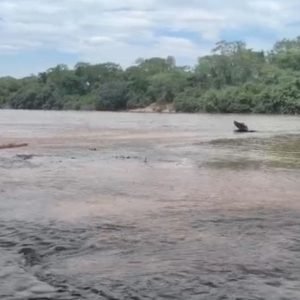Policial de folga salva duas crianças de afogamento em rio de MT