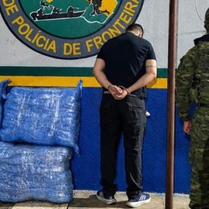 Suspeito é preso com de carga milionária de maconha em distrito de Porto Velho