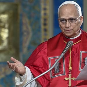 Papa Leão XIV fará cirurgia para retirar nódulo no pulmão