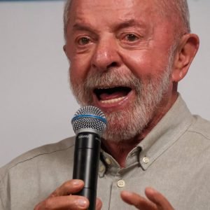 Lula aceita proposta de Flávio para quebra de sigilo bancário