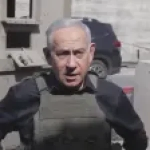 Policial mata homem com faca em frente à embaixada de Israel na Sérvia
