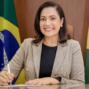 Mailza Assis é reeleita governadora do Acre com 66,16% dos votos