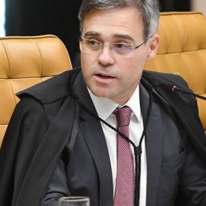 Mendonça determina remoção de vídeo de deputados contrários a Flávio 