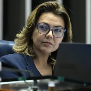 Leila do Vôlei pede licença médica do Senado e não retornará ao mandato