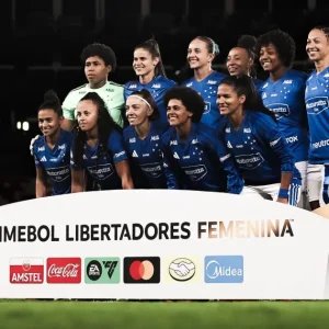 Cruzeiro busca vaga para manter trio brasileiro na Libertadores Feminina