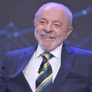 Após ter diretórios divididos, MDB parabeniza Lula pela reeleição
