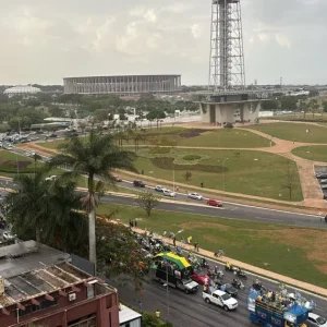 Apoiadores fazem ato com Michelle Bolsonaro de apoio a Flávio em Brasília