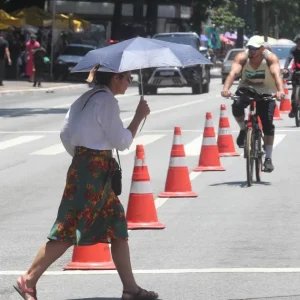 Brasil deve ter chuva e calor de até 40°C nesta terça (13); veja previsão