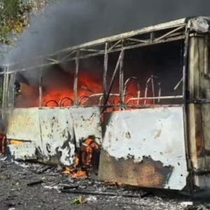 Ataque russo a ônibus deixa ao menos 30 mortos no leste da Ucrânia