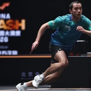 Hugo Calderano sofre virada e é eliminado na semifinal do China Smash
