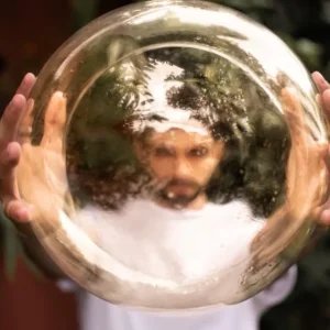 Mudar de opinião é sinal de fraqueza? A psicologia explica por que apenas pessoas com alta capacidade cognitiva conseguem fazer isso