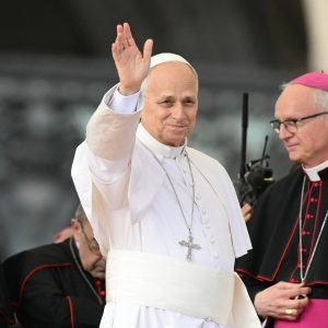 Por que alguns cânceres de pulmão precisam de tratamento adicional depois da cirurgia e outros não, como o do Papa