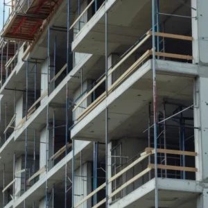 IBGE: construção foi única a registrar alta da ocupação no trimestre