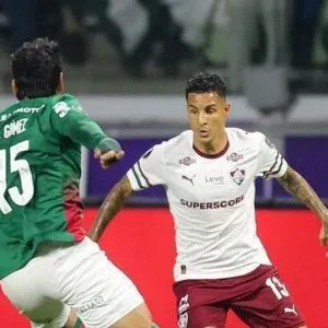 Guilherme Arana lamenta a eliminação do Fluminense: “Jogamos para c…”