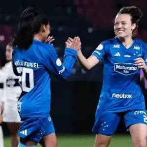 Cruzeiro bate Olimpia e garante liderança do grupo na Libertadores feminina