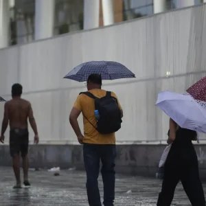 Chuva deve prevalecer no domingo de eleições no Rio
