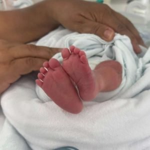 Criança da 1ª eutanásia infantil na Holanda tinha 2 anos, não andava nem falava