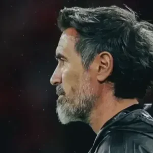 Domínguez destaca tempos distintos em derrota “inédita” para o Flamengo